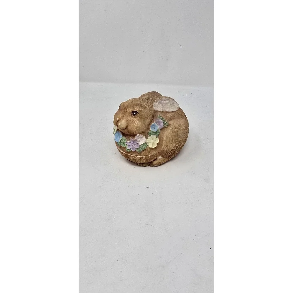 Vtg Silvestri Celebrations Resin bunny rabbit trinket box lid dish spring Easter